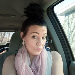 Meet your Posher, Bobbi